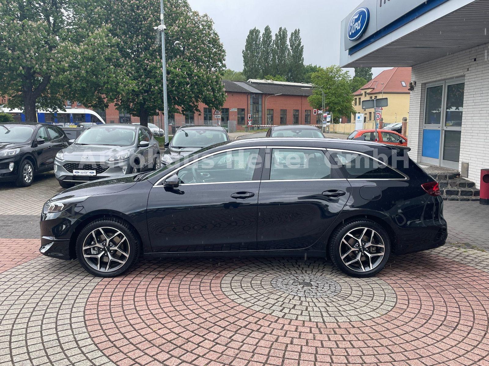 Kia Ceed SW 1.5 Spirit / 7.Gang+Kamera+JBL, миниатюра 3