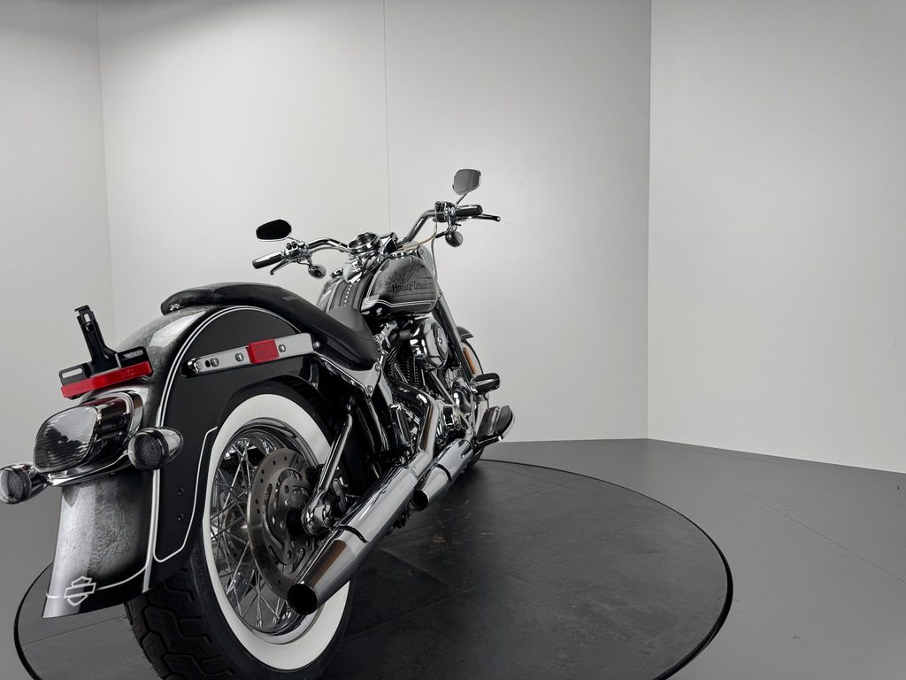 Fahrzeugabbildung Harley-Davidson SOFTAIL HERITAGE *ShinyGreyStar *Costum