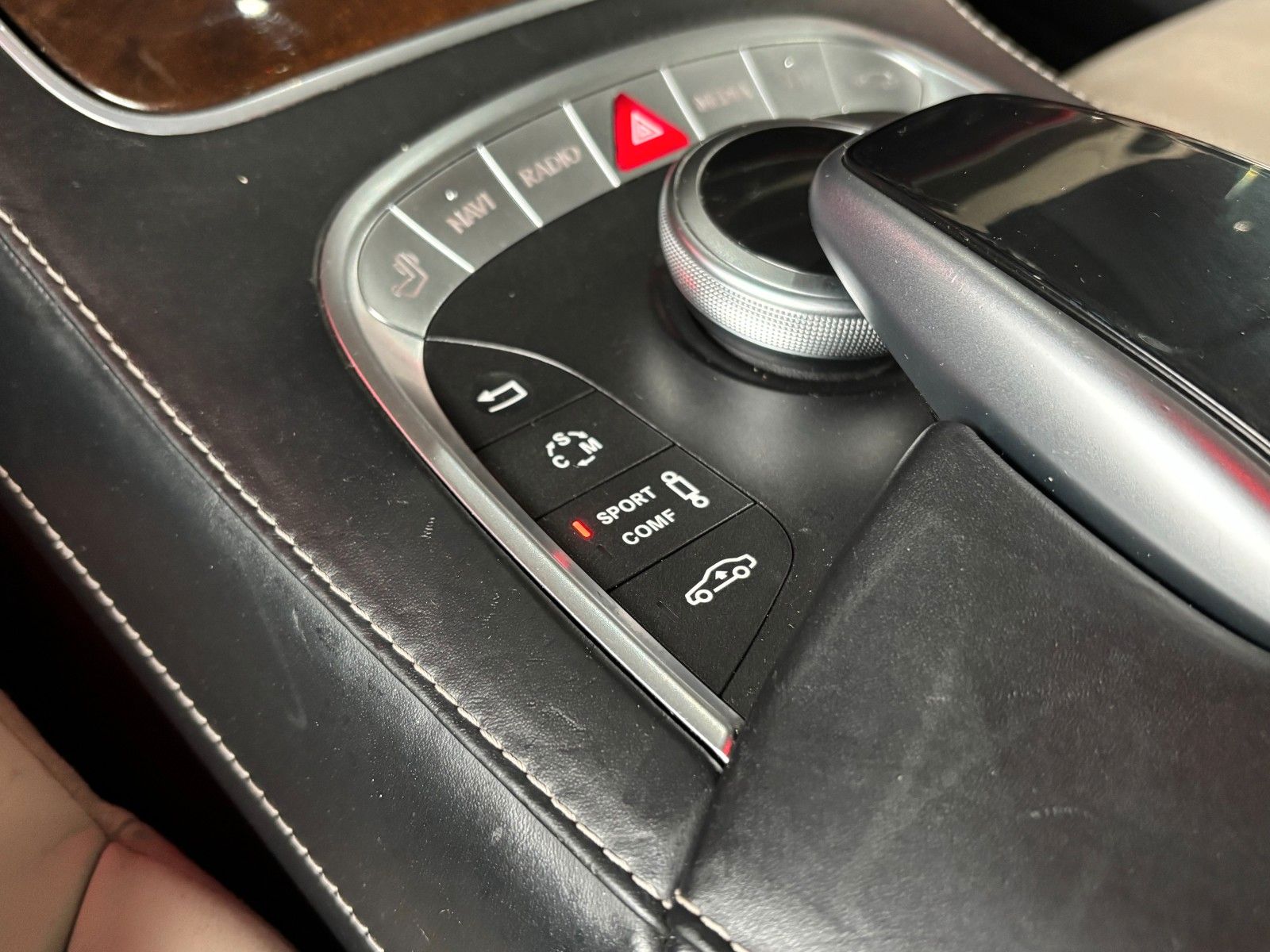 Fahrzeugabbildung Mercedes-Benz S 63 AMG L *Designo*Pano*Burmester*HUD*360KAM