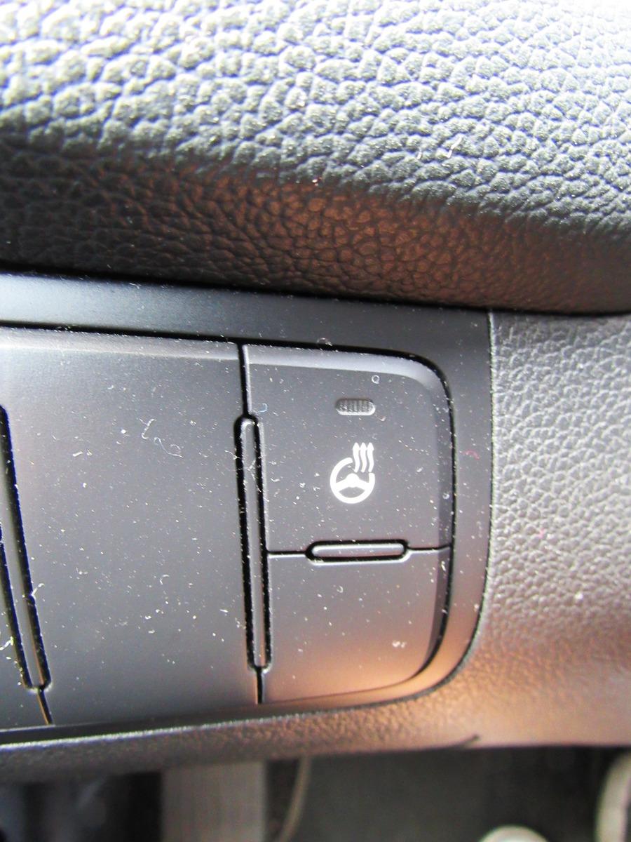 Kia cee'd 2012 — photo 12