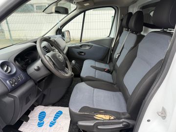 Opel Vivaro - 9