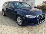 Audi A3 35 TFSI S tronic Sportback - Kosmosblau  - Audi A3 von privat