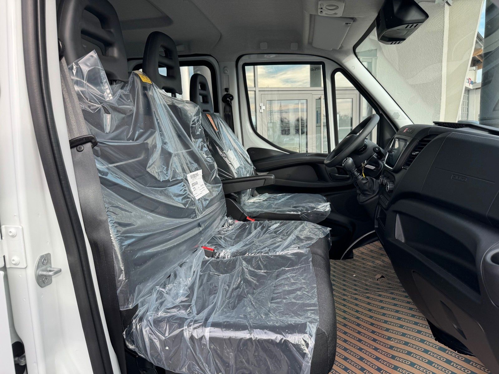 Fahrzeugabbildung Iveco Daily 35S14 *R3.450mm*AHK*Kamera*