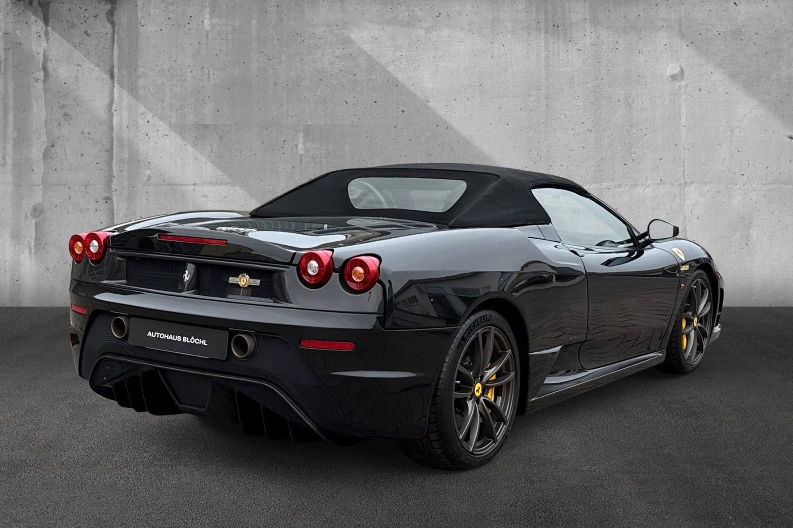 Fahrzeugabbildung Ferrari 430 Scuderia Spider 16M*dt. Auto*1.Hd*FullCarbon