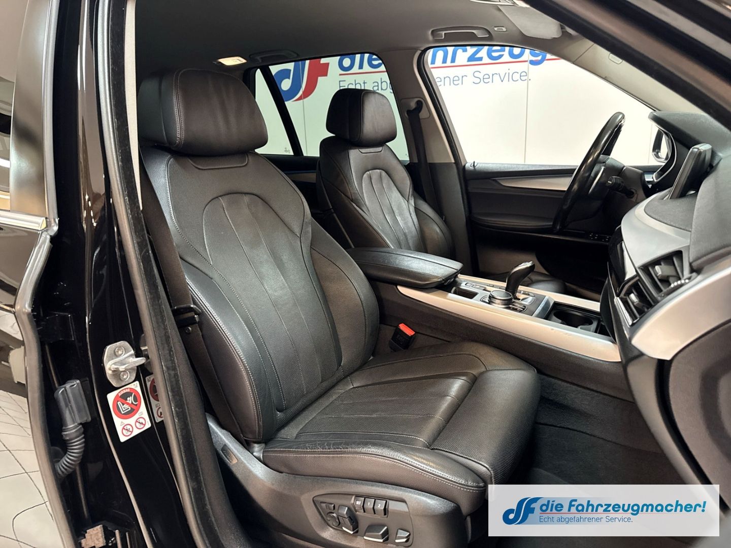 Fahrzeugabbildung BMW X5 xDrive 30 d HUD AHK-klappbar Navi Leder Memor