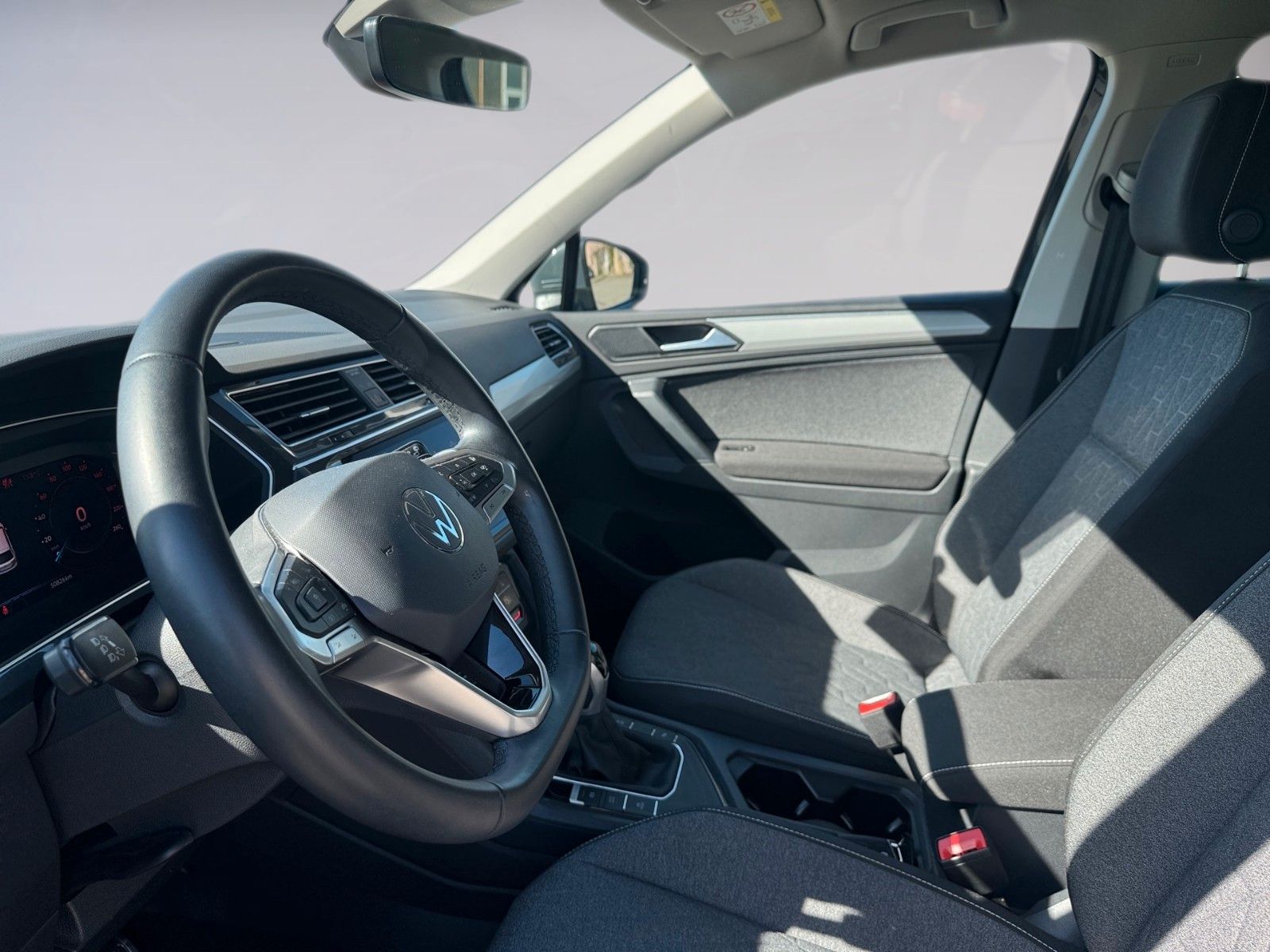 Fahrzeugabbildung Volkswagen Tiguan Life MOVE 1.5 TSI