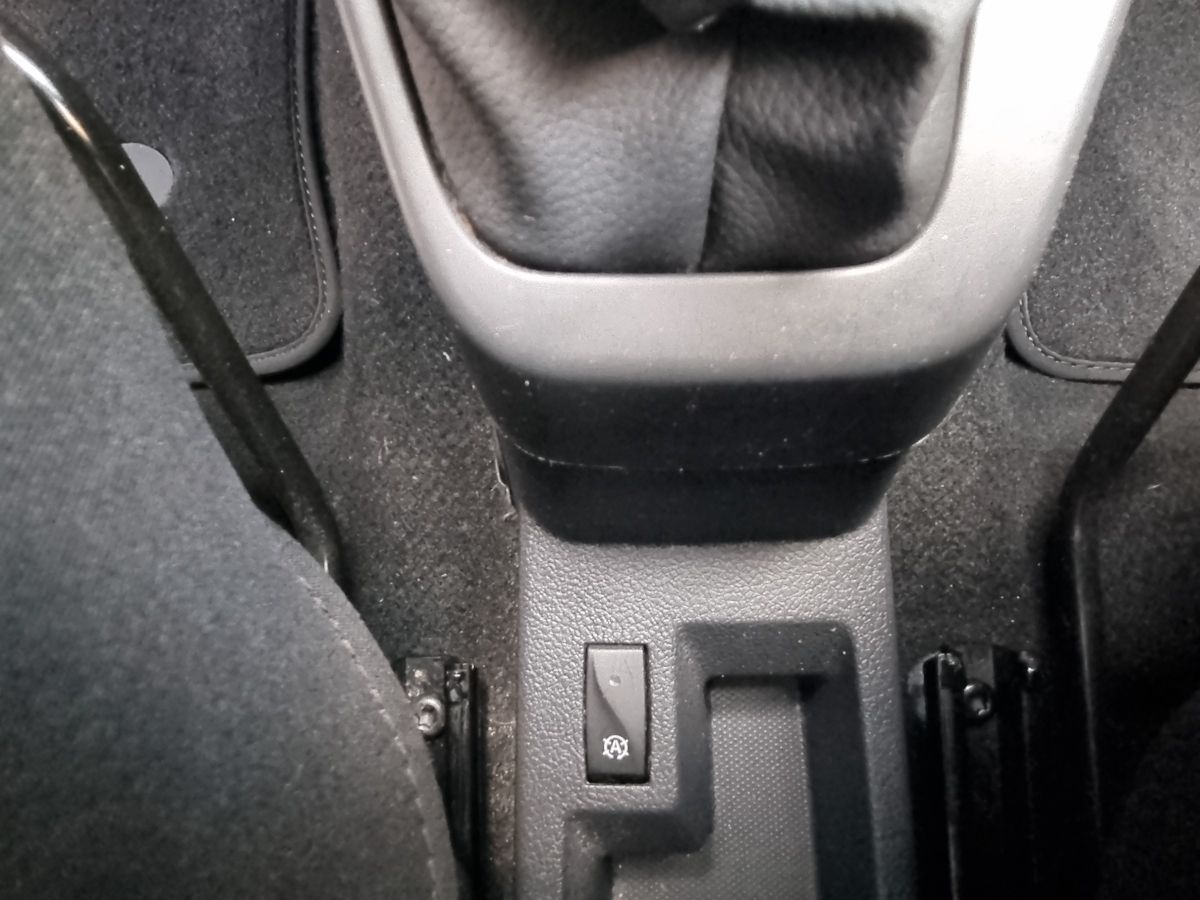 Fahrzeugabbildung Dacia Lodgy Comfort SCe 100 7-Sitzer