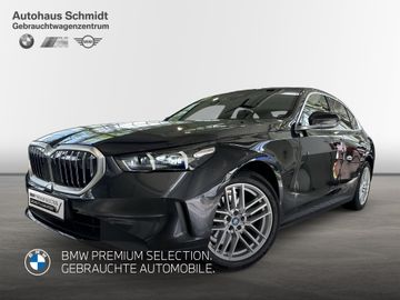 BMW Leasingangebot: BMW 530e Limousine 505€ netto/mtl.*19"*LC Prof.*HUD*