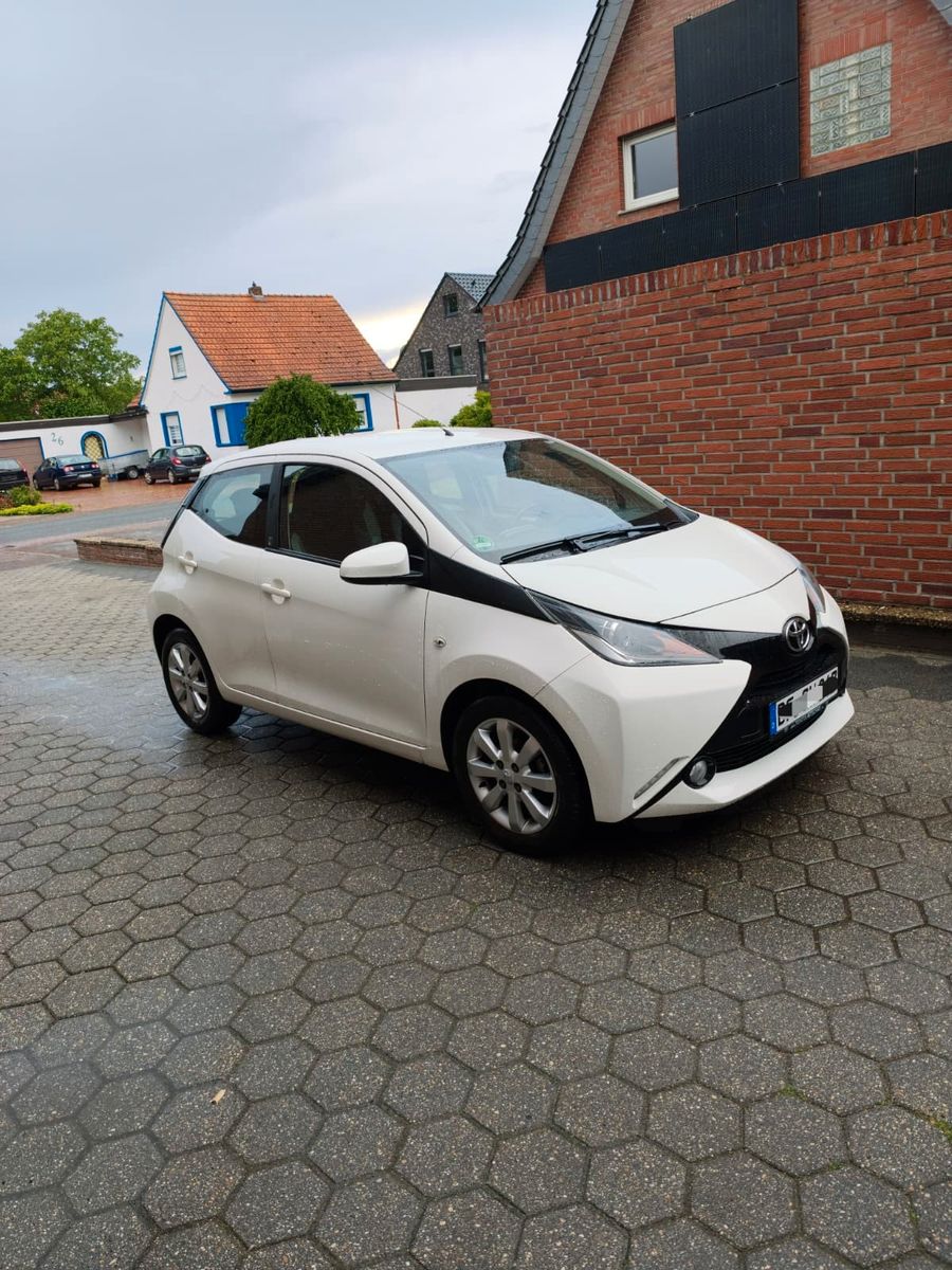 TOYOTA Aygo