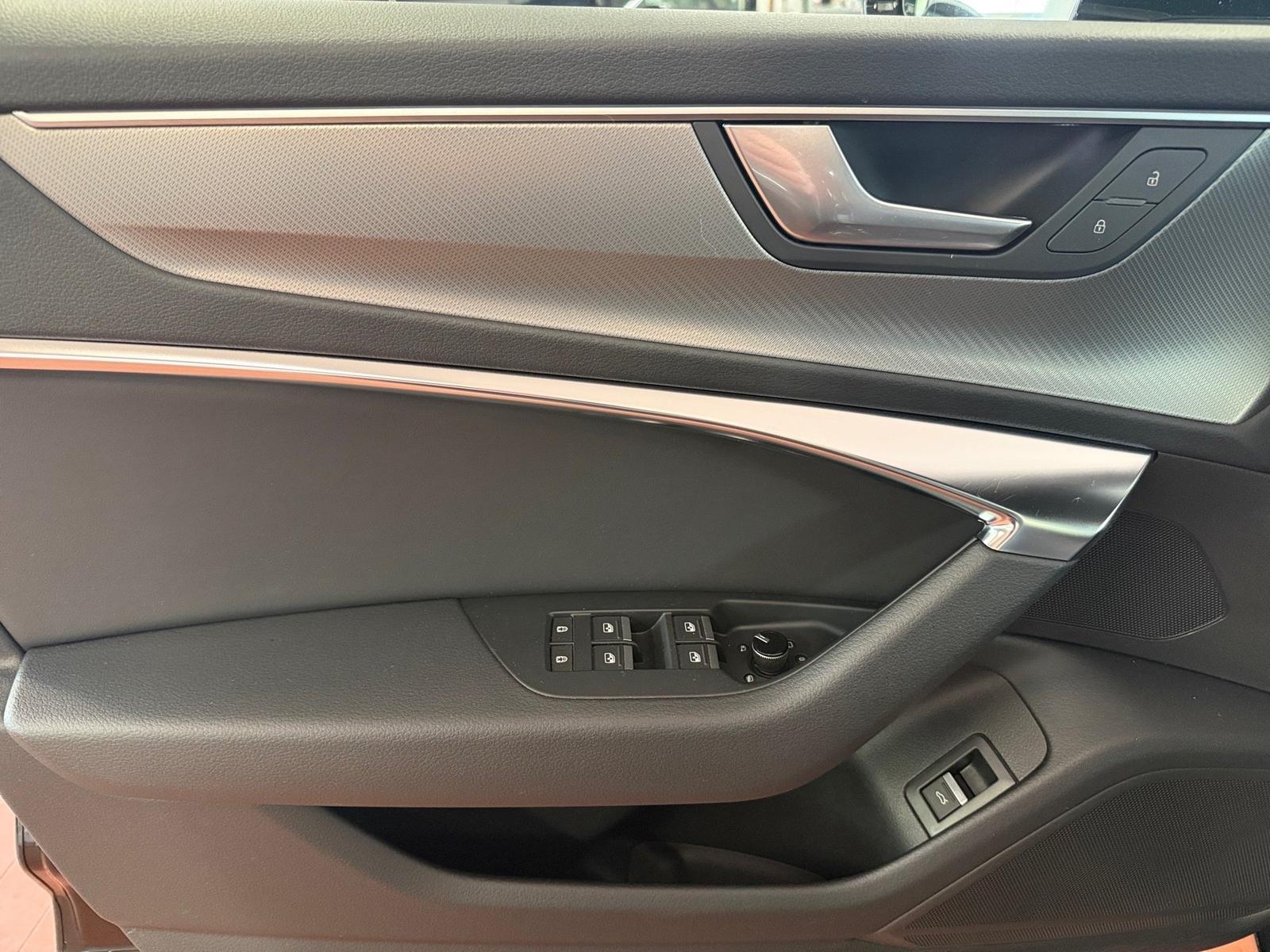 Audi A6 Avant 40 TDI quattro Sport S-tronic AHK Navi