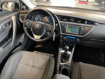 Toyota Auris Life+ Lim. 1.6 Edition *AHK*KAMERA*KLIMAA.