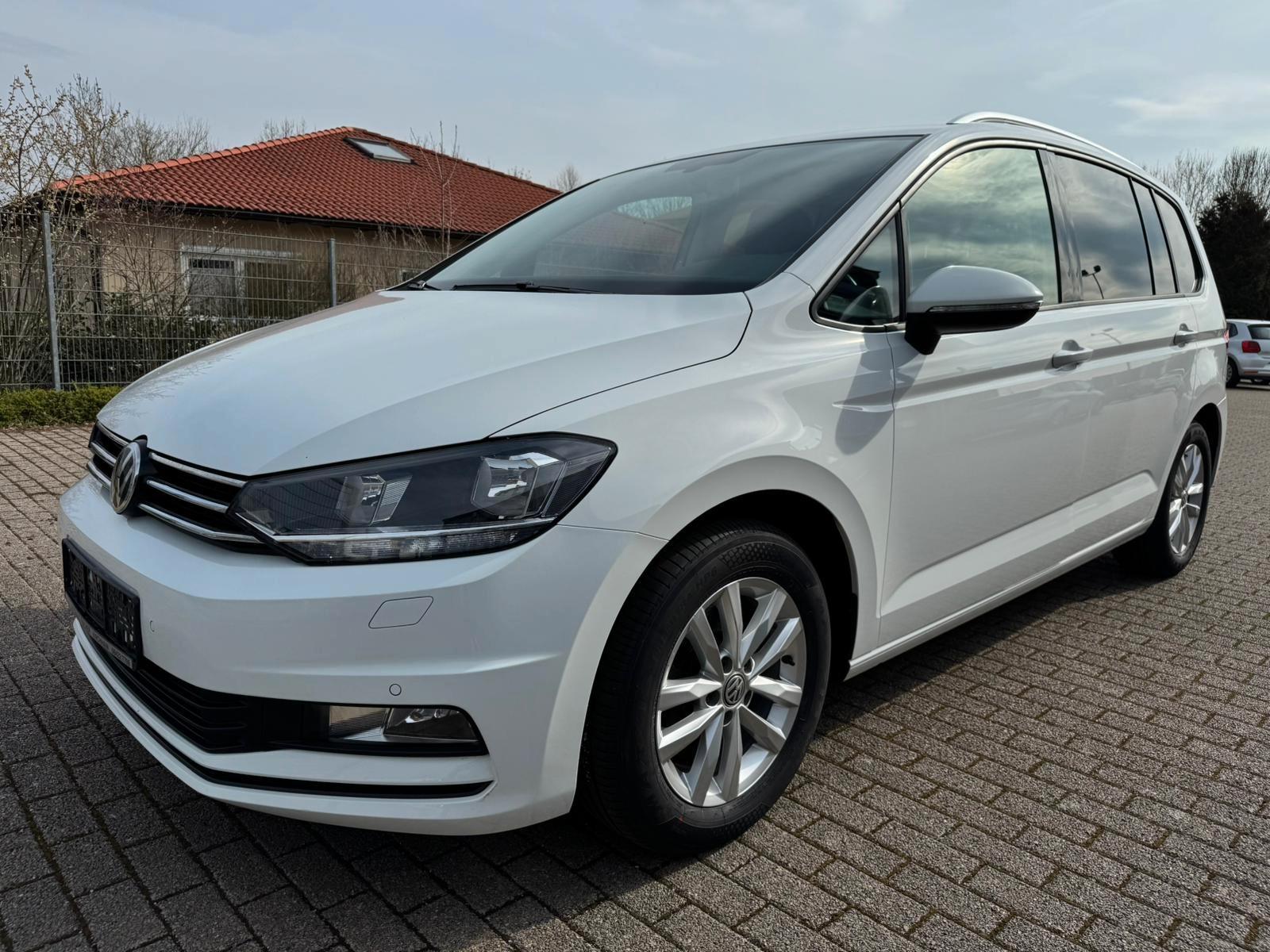 Volkswagen TOURAN 1.4 TSI COMFORTLINE ACC NAVI 1. HD