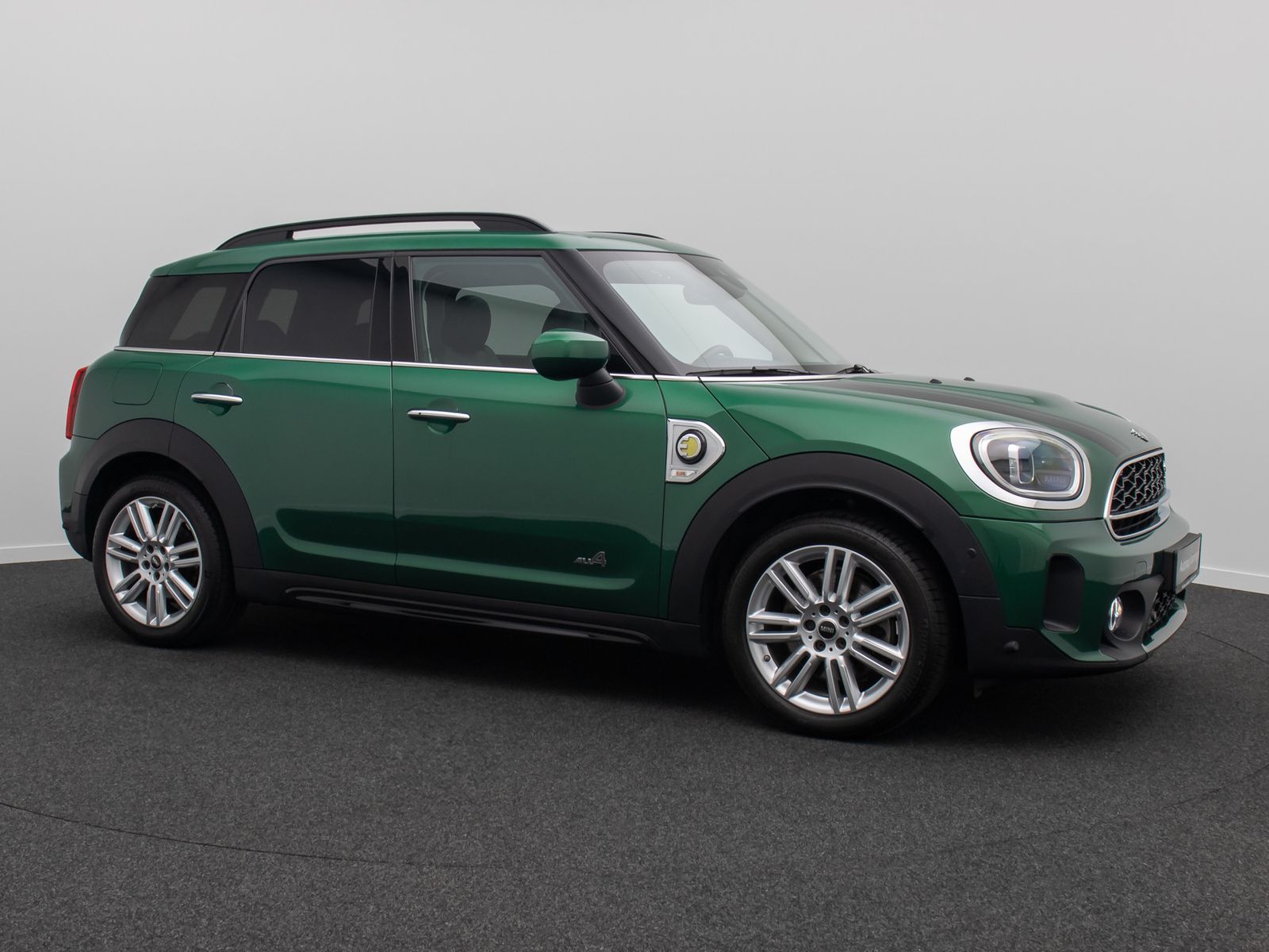 Fahrzeugabbildung MINI Countryman SE (Cooper) ALL4 HUD Kamera H/K Voll