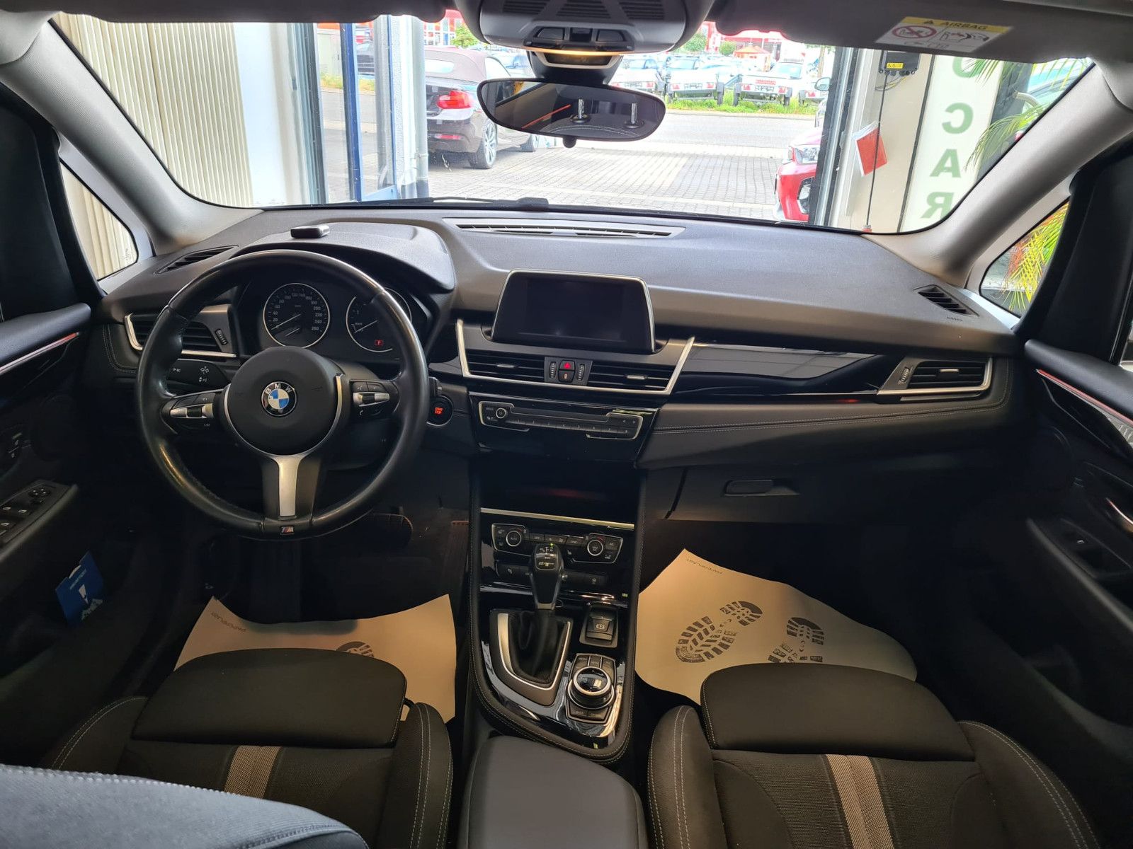Fahrzeugabbildung BMW 225 Active Tourer 225xe/NAVI/ca. 30€ Steuer/Jahr