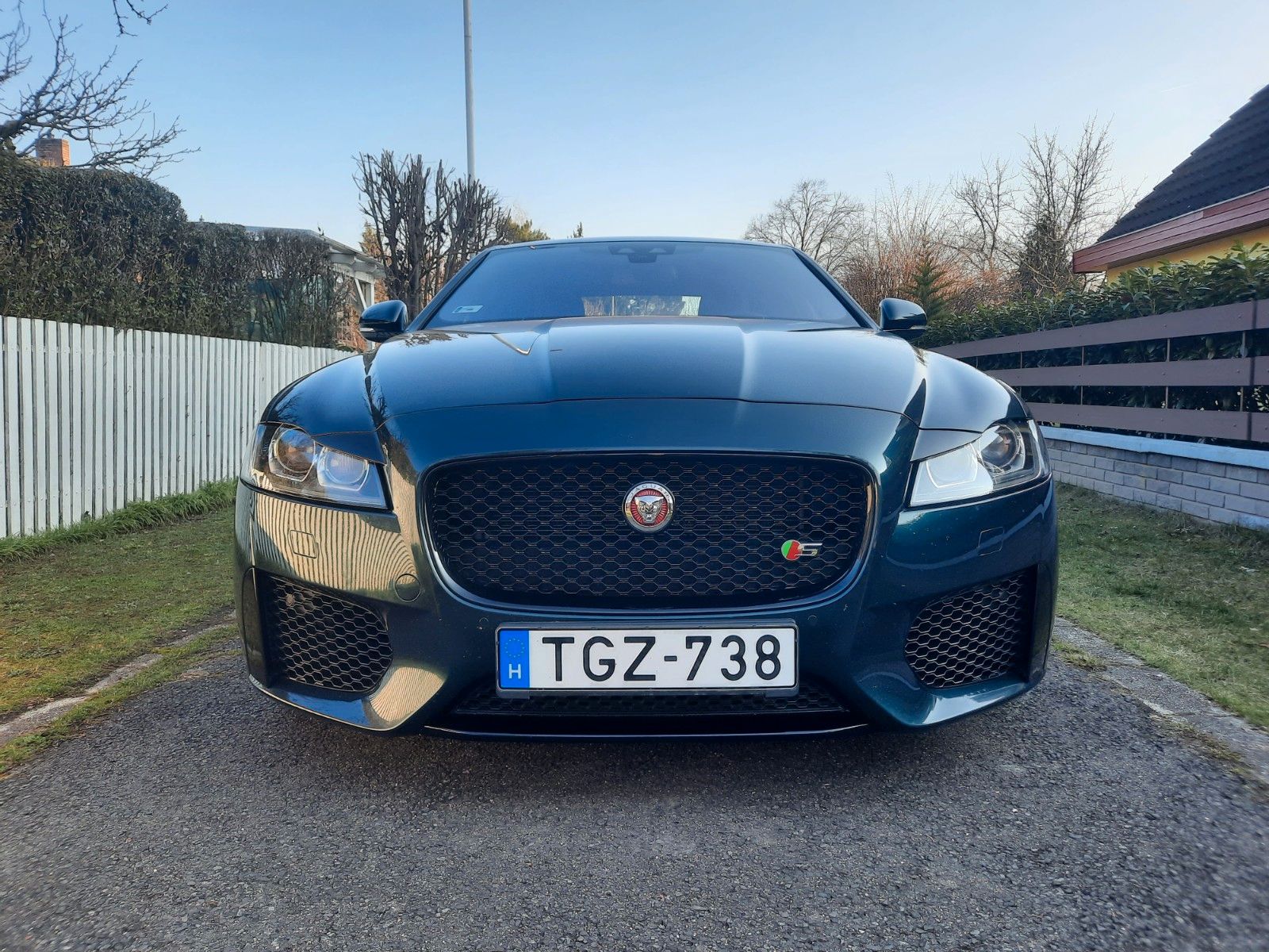 JAGUAR XF