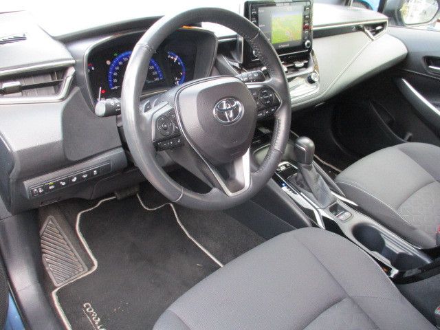 Fahrzeugabbildung Toyota Corolla Touring Sports Hybrid Team D, Navi