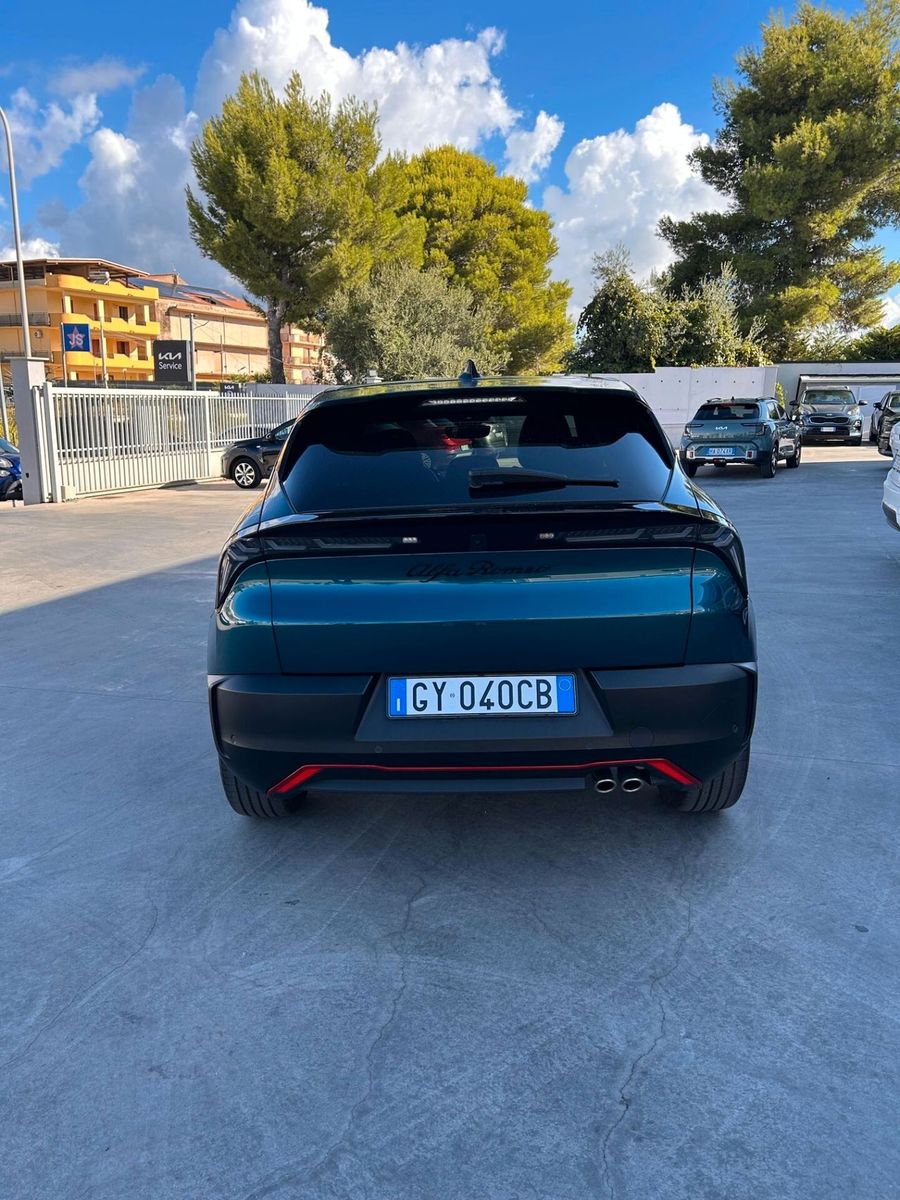 Other Alfa Romeo Junior 1.2 145 CV Hybrid eDCT6 Specia imagem 3