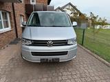 Volkswagen VW T5 Caravelle - Volkswagen T5 Caravelle aus 2013