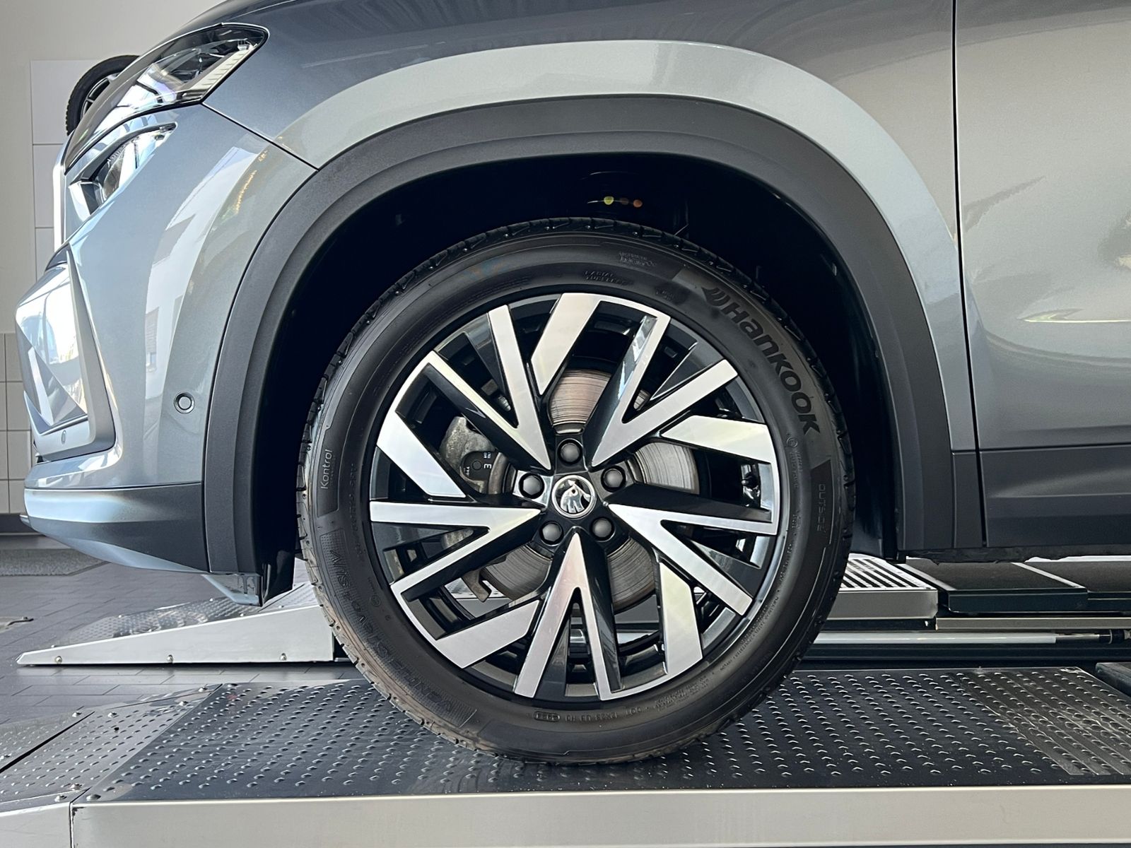 Fahrzeugabbildung SKODA Kodiaq Selection 2.0 TDI DSG 4x4 *7-Sitze, AHK,