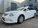 Toyota AVENSIS COMBI SOL 1.8 KLIMAUT/PDC/TEMPO/STANDH. - Toyota Avensis: Sol