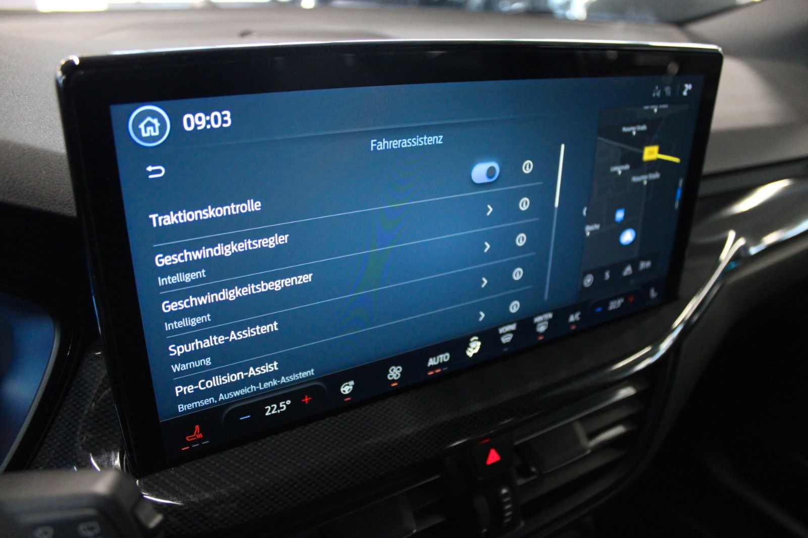 Fahrzeugabbildung Ford Focus ST-Line X Aut. LED AHK  ACC HUD WinterPak.