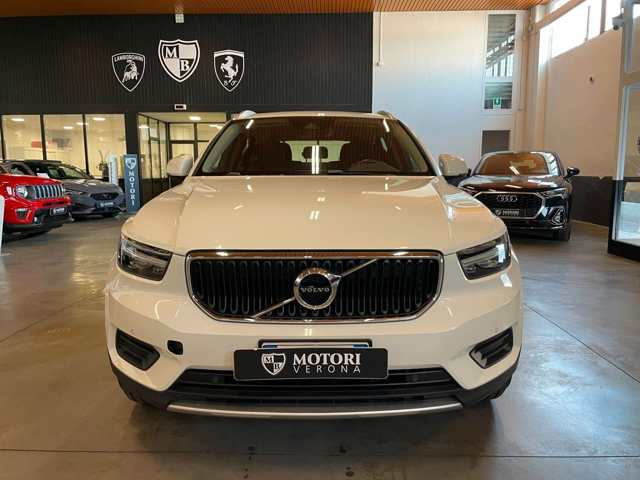Volvo XC40 T2 Geartronic Momentum Core N1 imagem 3