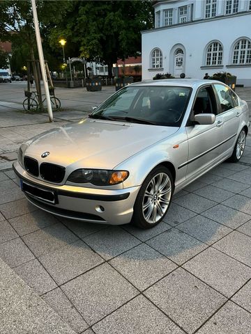 BMW e46 320i  Facelift