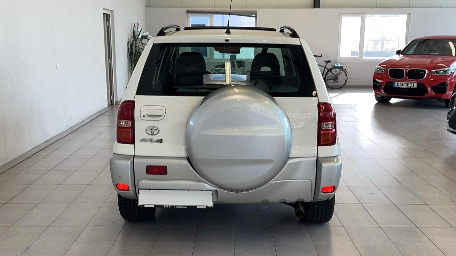 Toyota RAV4 2.0 VVT-i 150 ch • 4x4 • Toit Ouvrant • 1ère Main