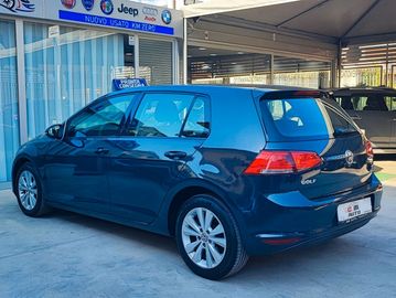 Volkswagen Golf - 6