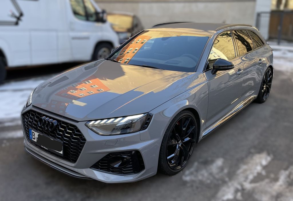 Audi RS4