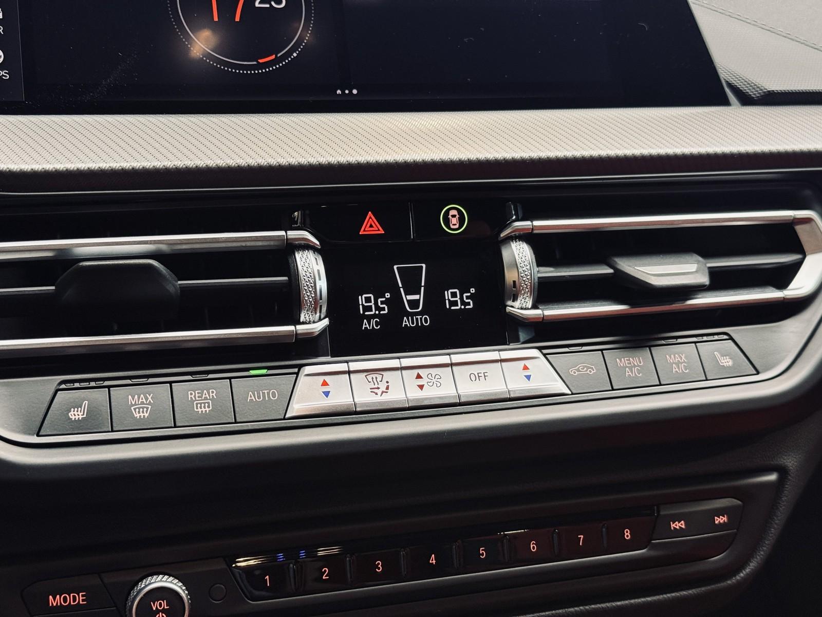 BMW M235i PERFORMANCE |H&K|PANO|M-SPORTSITZE DAKOTA|