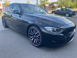 BMW 335i xDrive M Sport Paket Head Up*20 Zoll*Memory - BMW 335 mit Benzin-Antrieb: Limousine, 335i M Paket