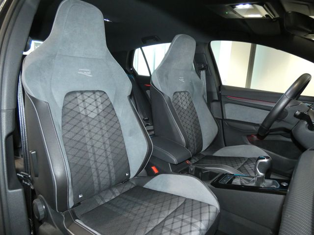 Golf 1.5 TSI R-Line AHK ACC SHZ APP CONNECT LED