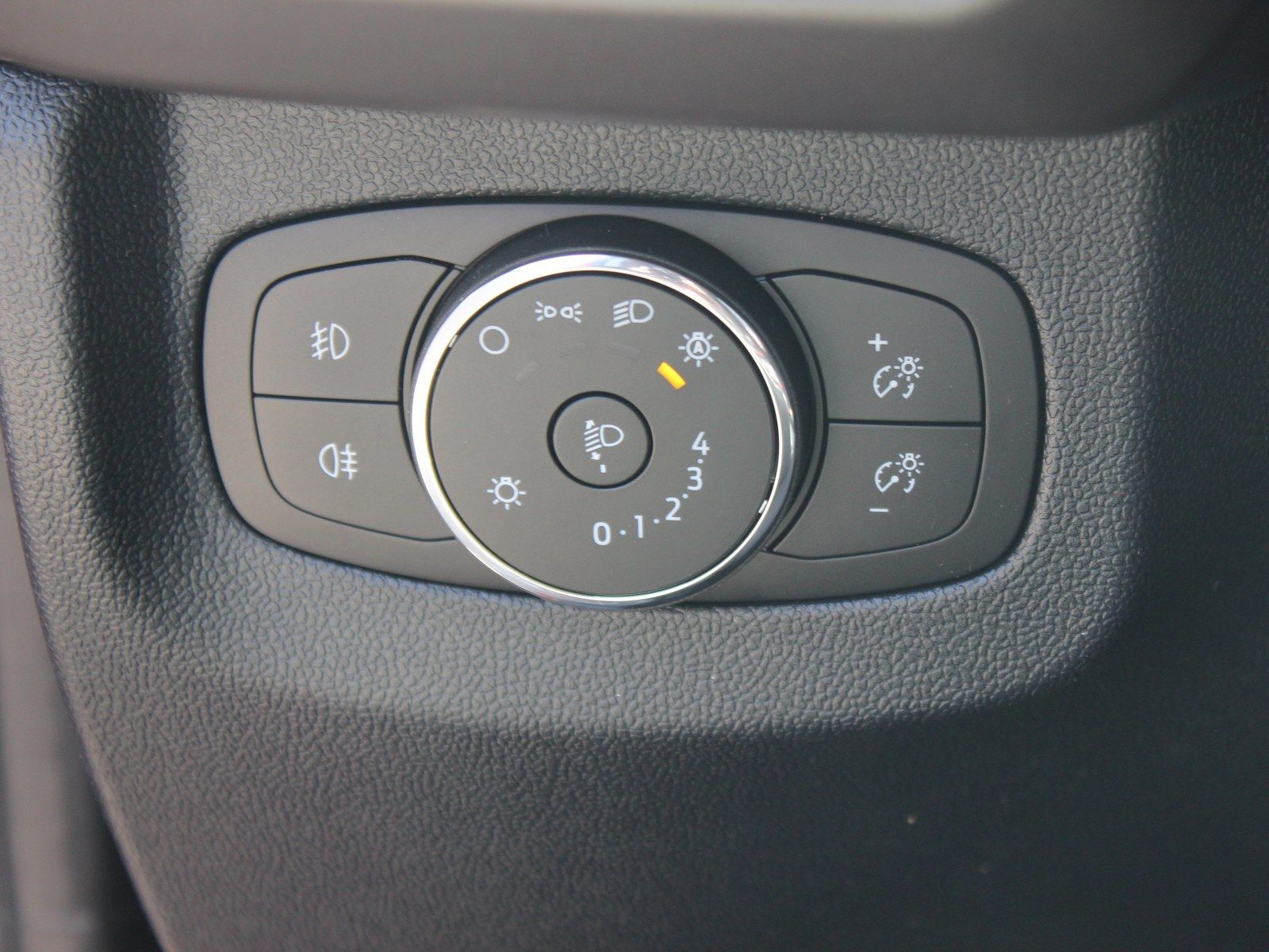 Fahrzeugabbildung Ford Tourneo Courier Trend