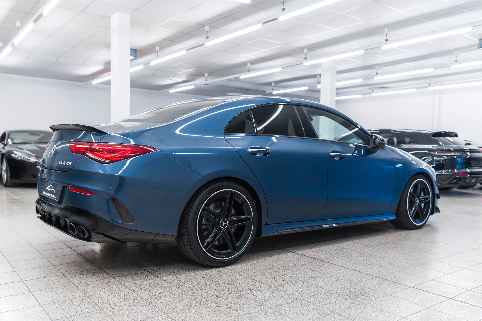 Fahrzeugabbildung Mercedes-Benz CLA 45 AMG 4MATIC 360° LED ALC AMBIENTE SZH NAV