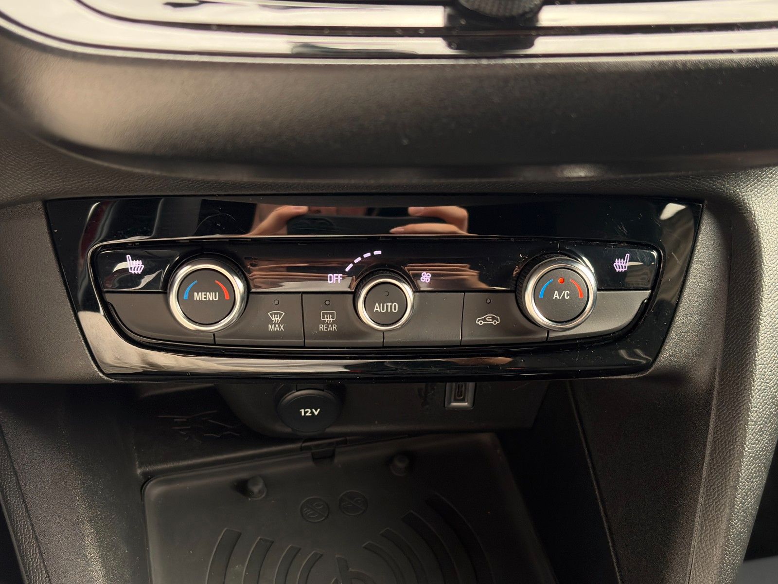 Fahrzeugabbildung Opel Corsa F GS 1.2 Turbo CarPlay Matrix CAM LHZ SHZ