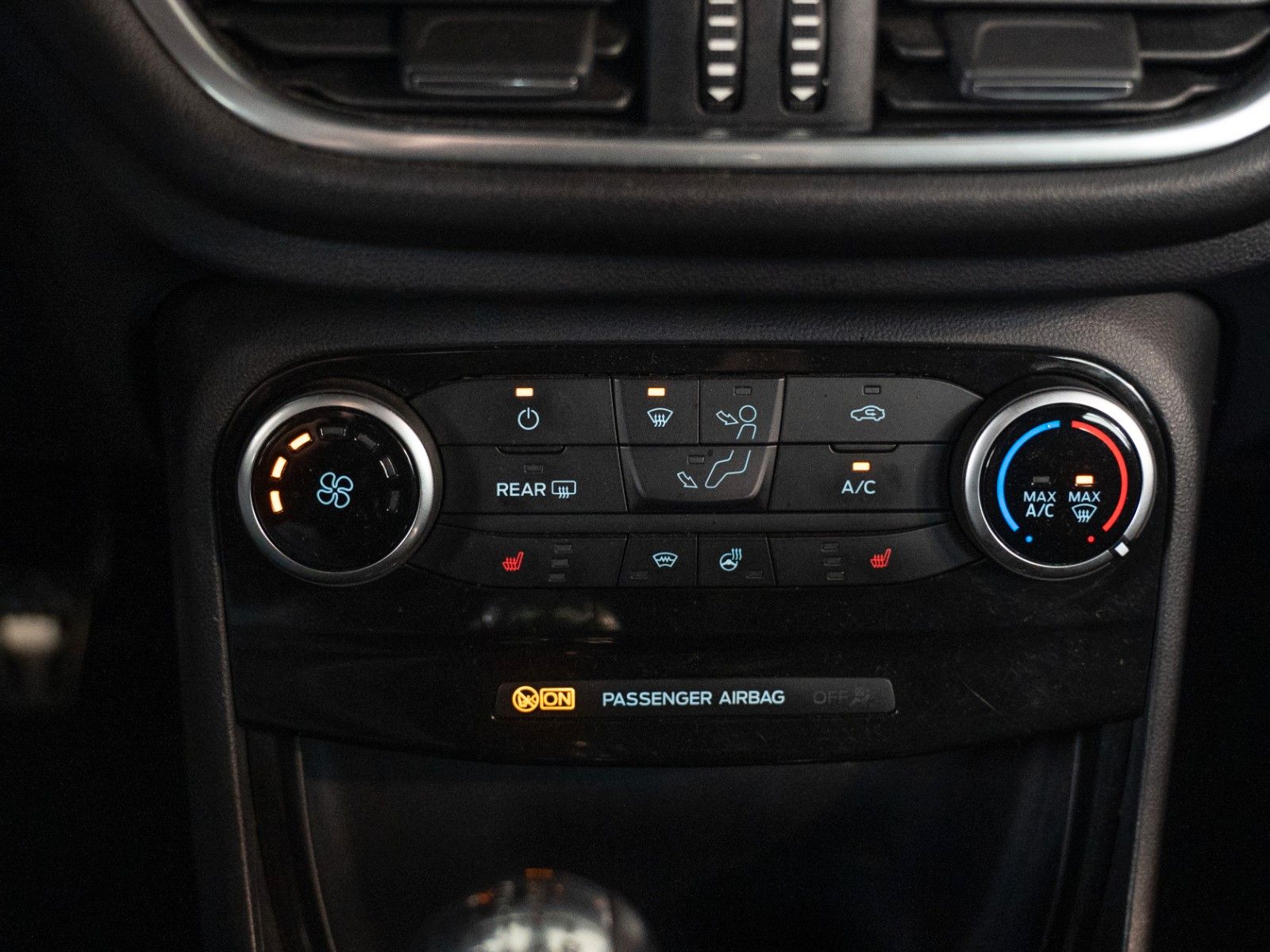 Fahrzeugabbildung Ford Puma ST-Line WINTER-P/AHK/LED/ACC/KAMERA