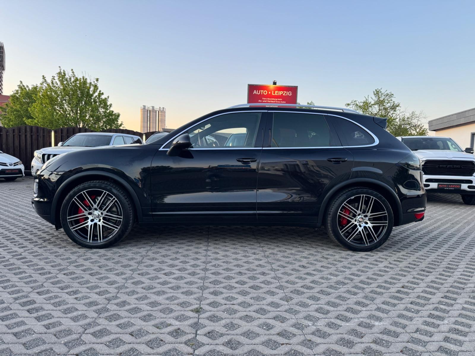 PORSCHE CAYENNE TURBO