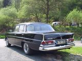 Mercedes-Benz 220 Sb - Mercedes-Benz 220 mit Benzin-Antrieb: Limousine