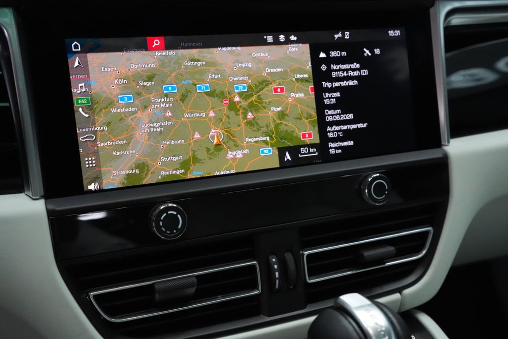 PORSCHE Macan S*CHRONO*PANO*PDLS+*ACC*360*BICOLOR*MEMORY PORSCHE Macan S*CHRONO*PANO*PDLS+*ACC*360*BICOLOR*MEMORY
