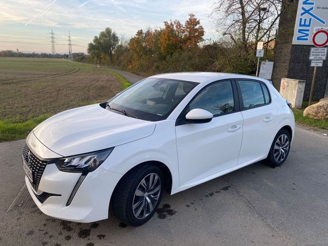 Peugeot 208, 35.000km, mit LED Inneneinric...