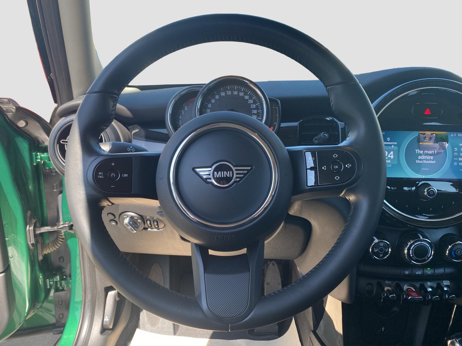 MINI Cooper Classic Trim LED PDC Tempo DAB PDC Klima