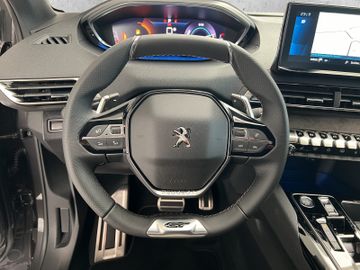 Peugeot 3008 GT 1.2 Hybrid 136 +Navi+LED+Kam.+SHZ+SpurH