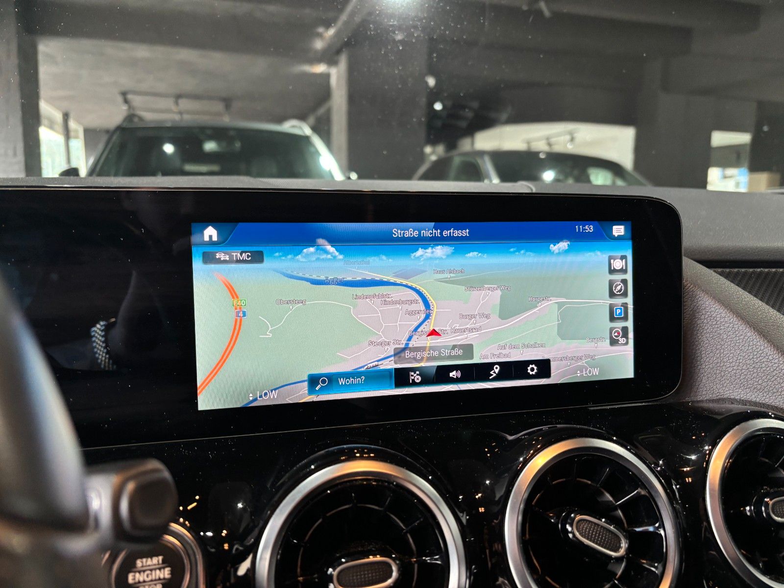 Fahrzeugabbildung Mercedes-Benz GLA 220d //AMG LINE//CARBON/KAMERA/MBUX/AHK/SHZ