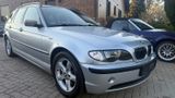 BMW 320iA touring,Klima,Navi,Xenon,CD,PDC,110TKM - BMW 320 aus 2002: Kombi