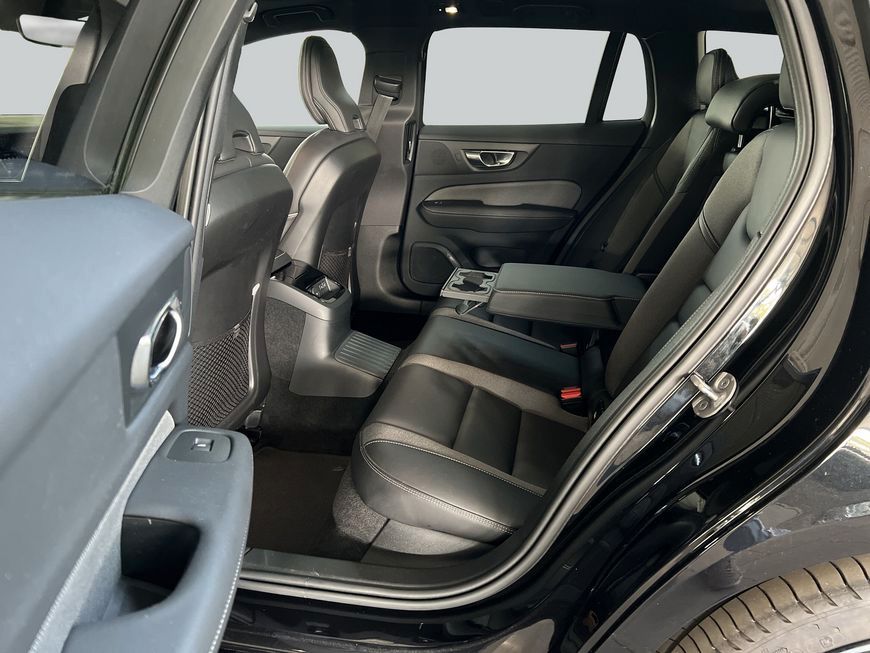 Volvo V60 T6 AWD Recharge Plus-Dark Glasd 360° Pilot B foto 11