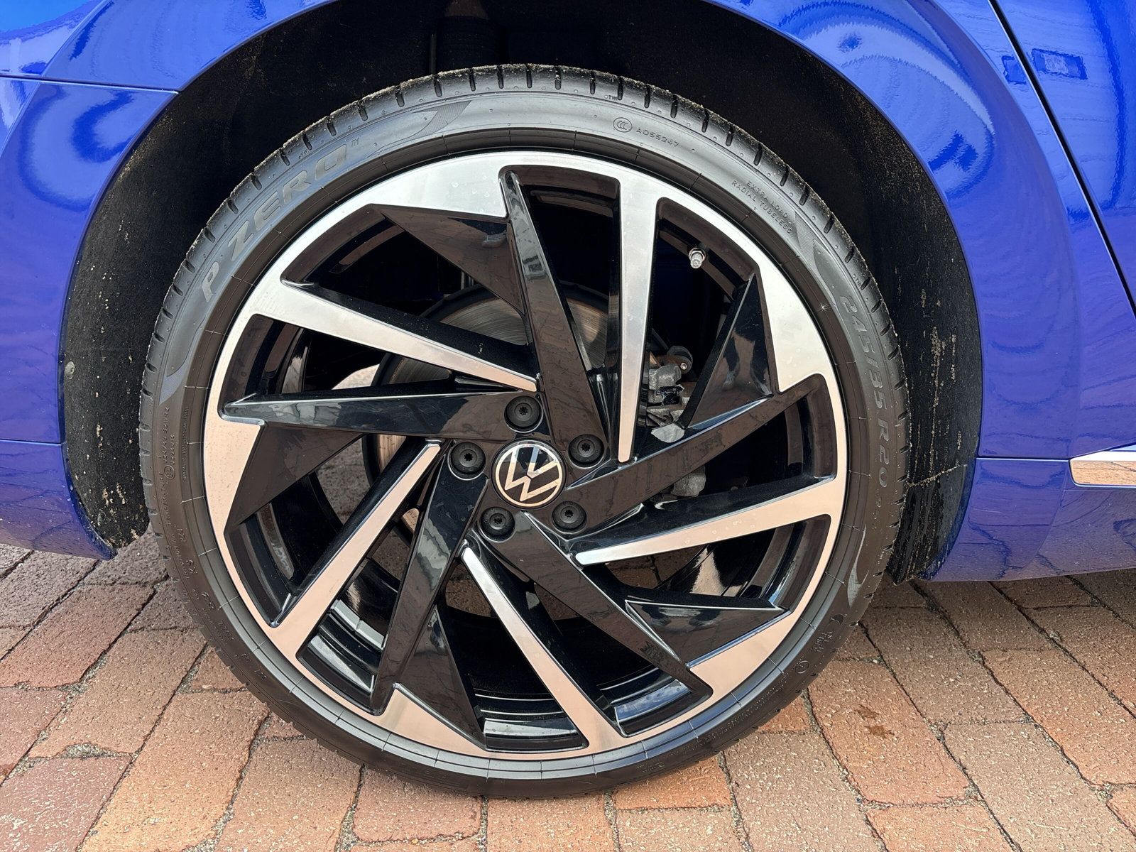 Fahrzeugabbildung Volkswagen Arteon Shooting Brake R-Line Keyless DCC Ambient