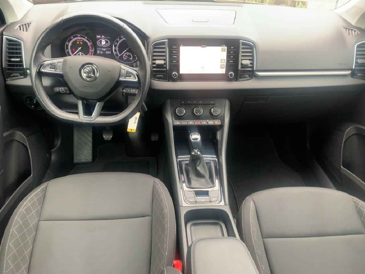 Fahrzeugabbildung SKODA Karoq Ambition Navi* SHZ* Tempomat*