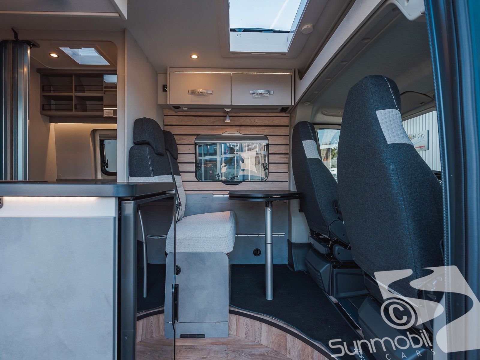 Fahrzeugabbildung Crosscamp Camper Van 600 Fiat Automatik