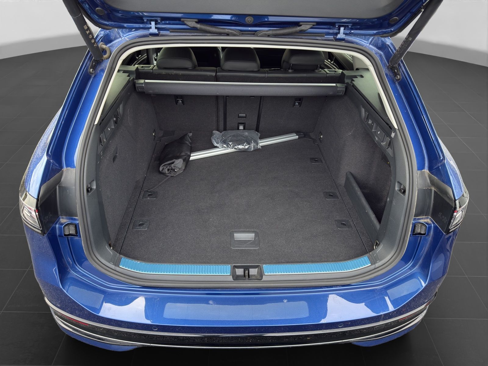 Volkswagen Passat Variant - Bild 18